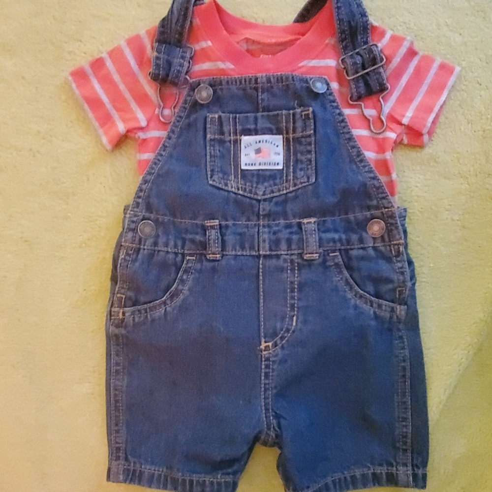 Shorts romper and short sleeve shirt - set